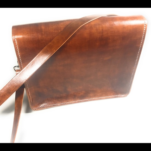Handmade leather satchel - Picture 7 of 8